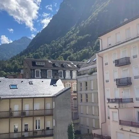 Apartamento Duplex à Cauterets, Proche Commerces Et Téléphérique - Fr-1-812-82 Cauterets